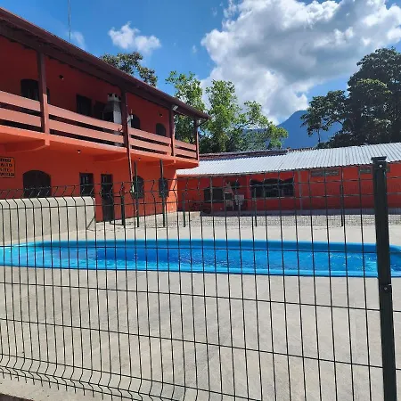 0001.11 - Maranduba - Kitnet Térreo - 4 Pessoas - 2 Quadras Do Mar - Piscina - Wi-Fi - Ar Condicionado-2